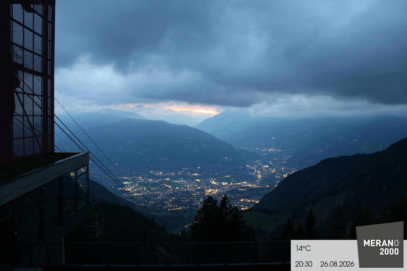 Archiv Foto Webcam Blick auf Meran