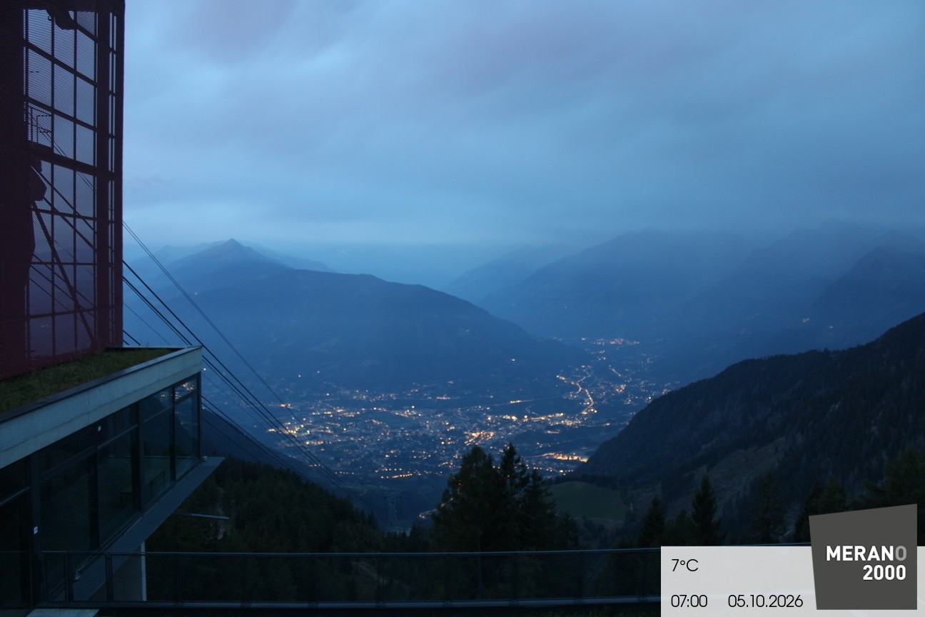 Archiv Foto Webcam Blick auf Meran