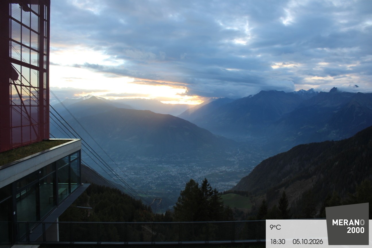 Archiv Foto Webcam Blick auf Meran