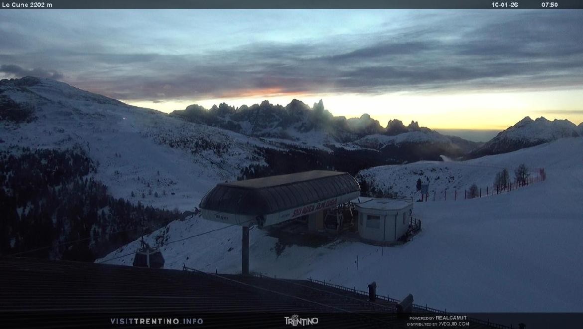 Archiv Foto Webcam Bergstation Le Cune, Trentino