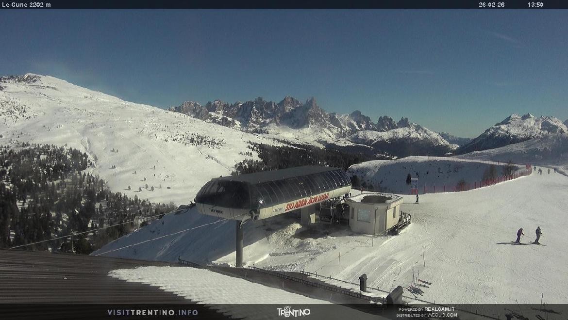 Archived image Webcam mountain station Le Cune, Trentino