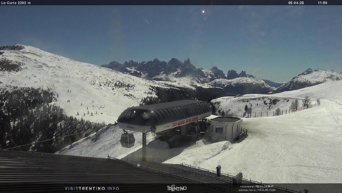 Archived image Webcam mountain station Le Cune, Trentino