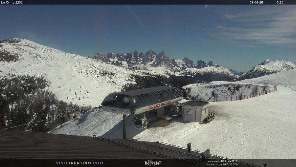 Archived image Webcam mountain station Le Cune, Trentino