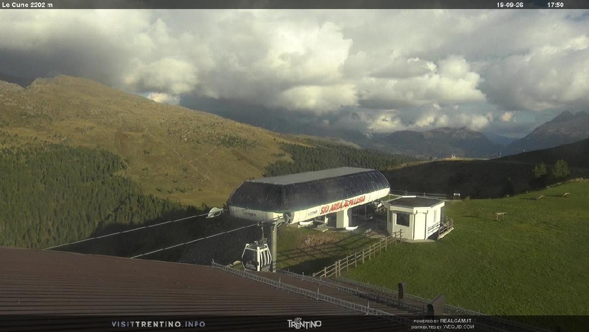 Archiv Foto Webcam Bergstation Le Cune, Trentino