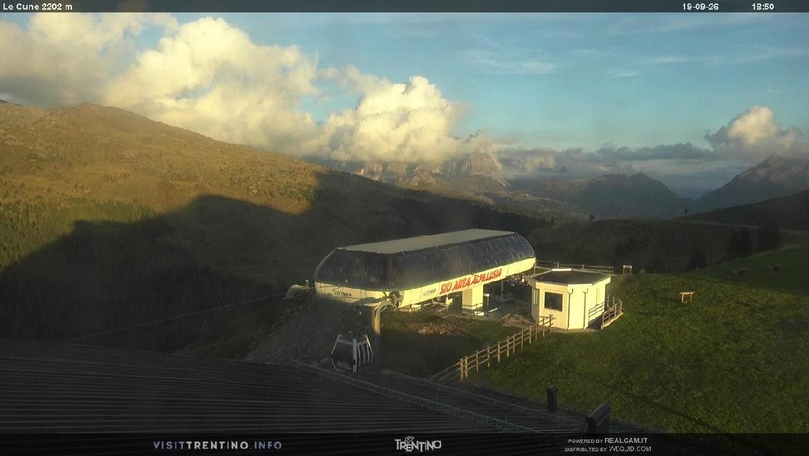 Archiv Foto Webcam Bergstation Le Cune, Trentino