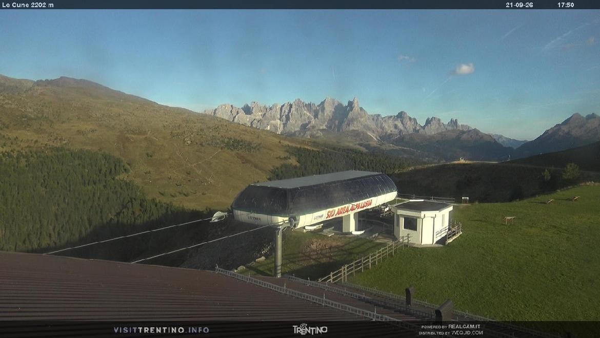 Archiv Foto Webcam Bergstation Le Cune, Trentino