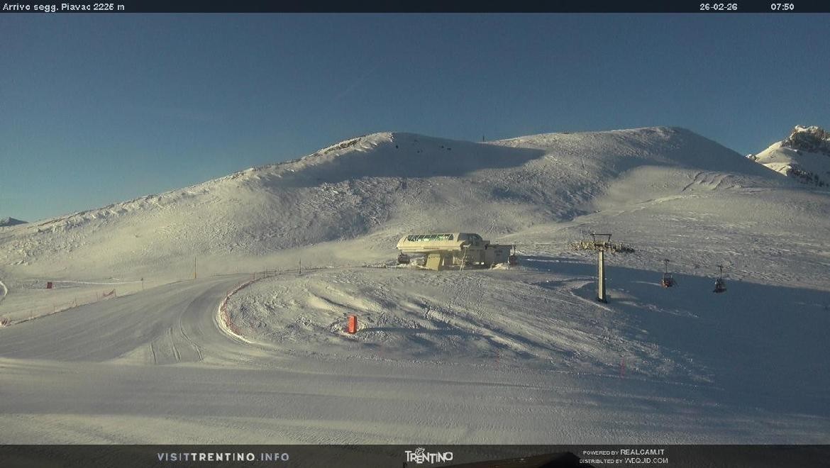 Archived image Webcam mountain station Piavac, Trentino