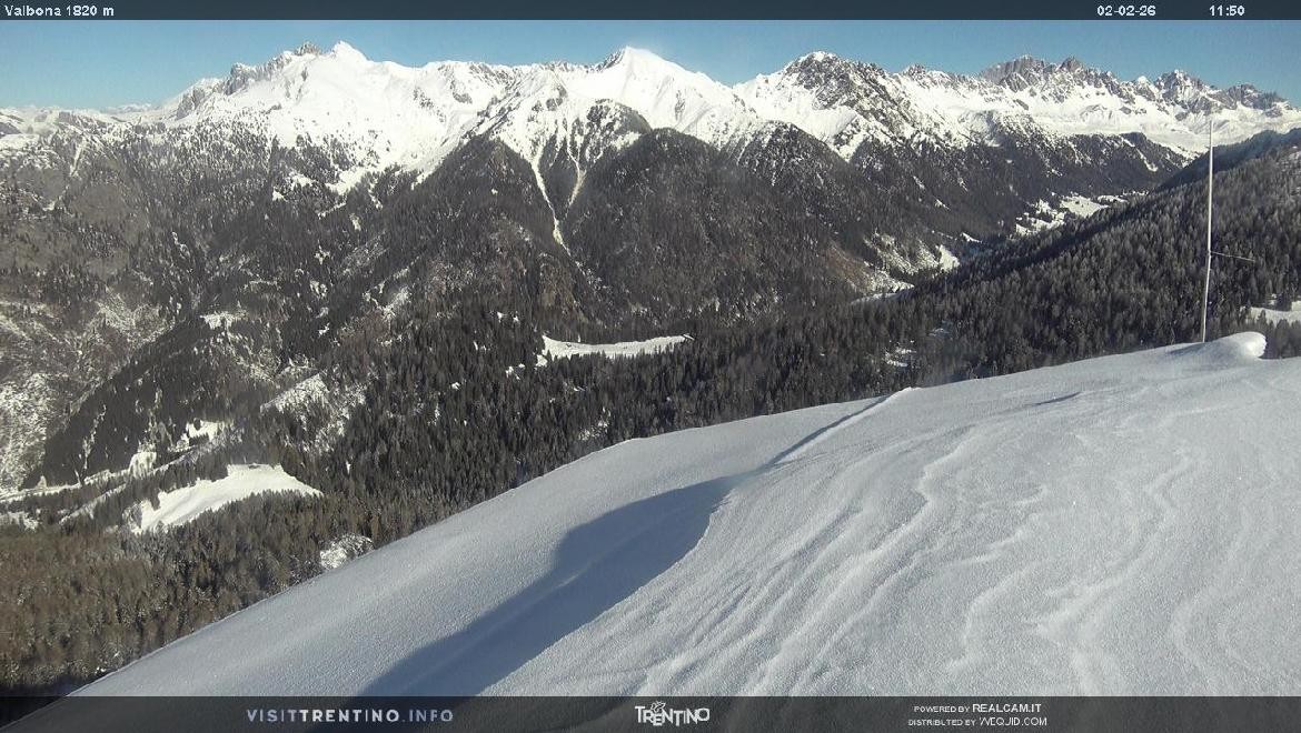 Archived image Webcam middle station alp Lusia, Trentino