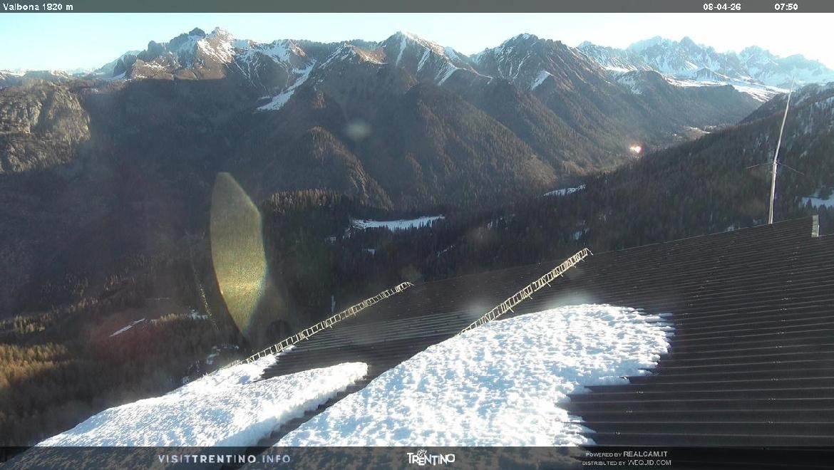 Archived image Webcam middle station alp Lusia, Trentino