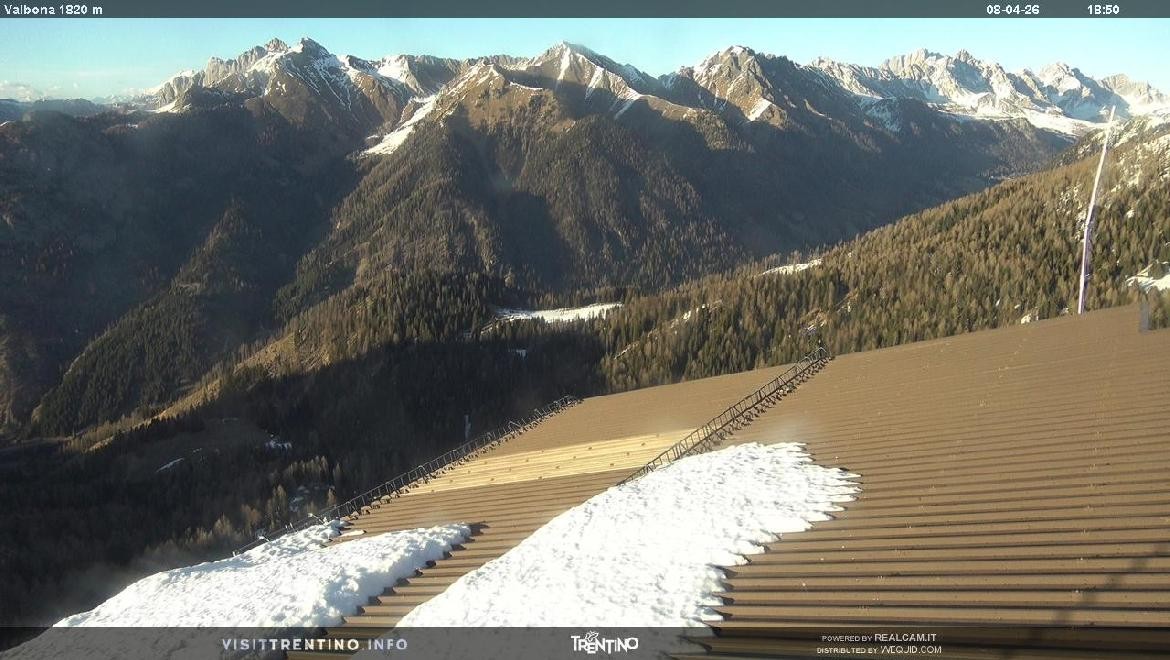 Archived image Webcam middle station alp Lusia, Trentino