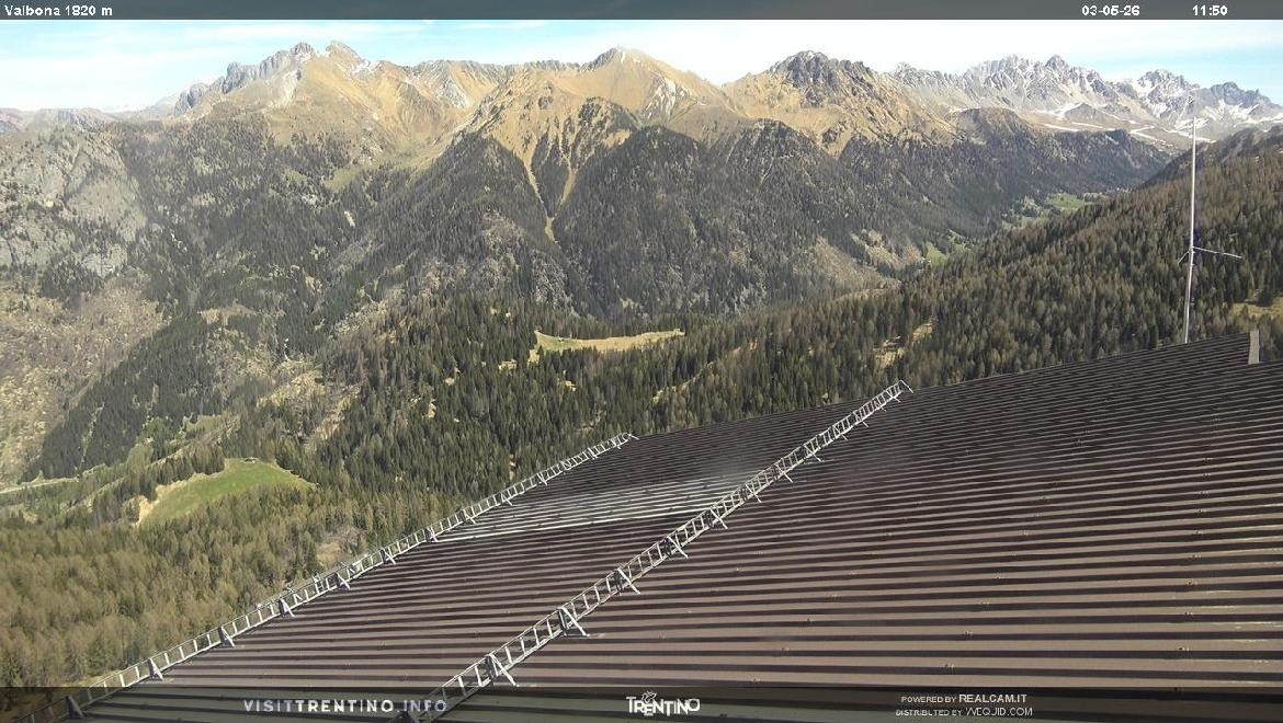 Archived image Webcam middle station alp Lusia, Trentino