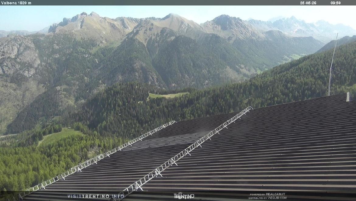 Archived image Webcam middle station alp Lusia, Trentino