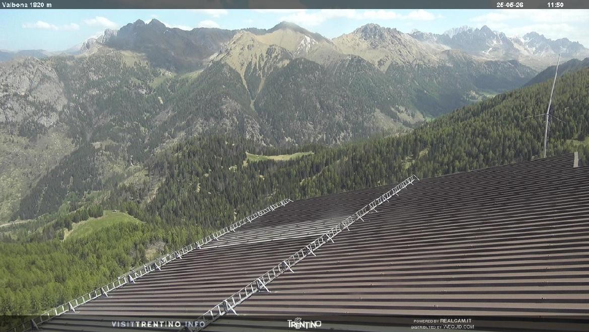 Archived image Webcam middle station alp Lusia, Trentino