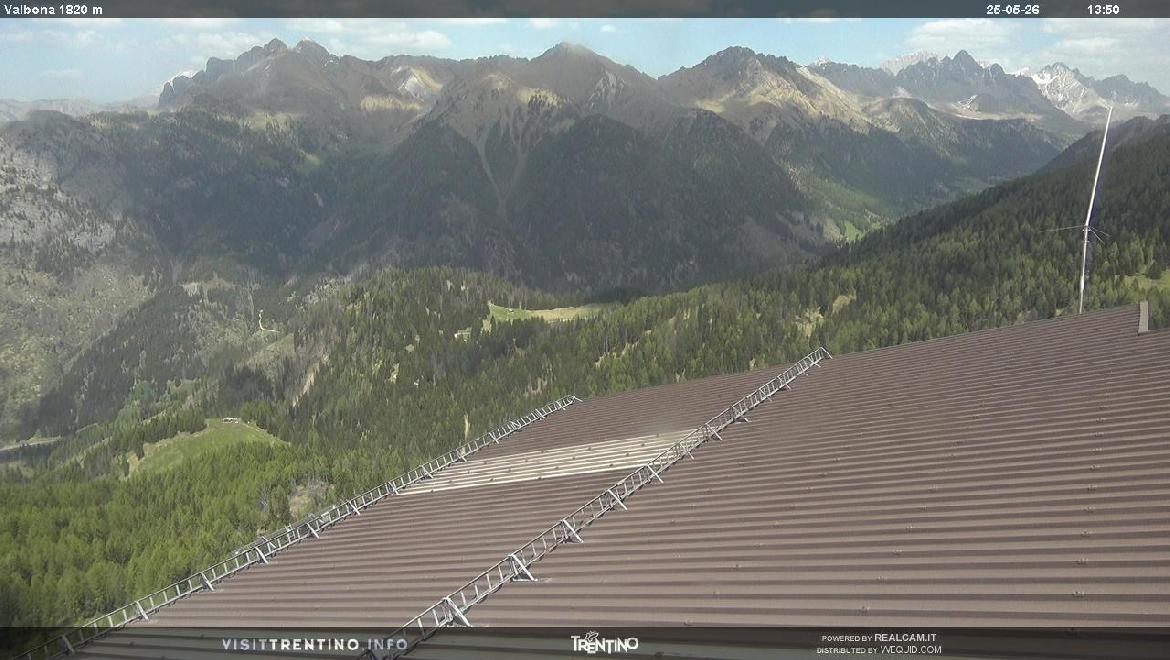Archived image Webcam middle station alp Lusia, Trentino