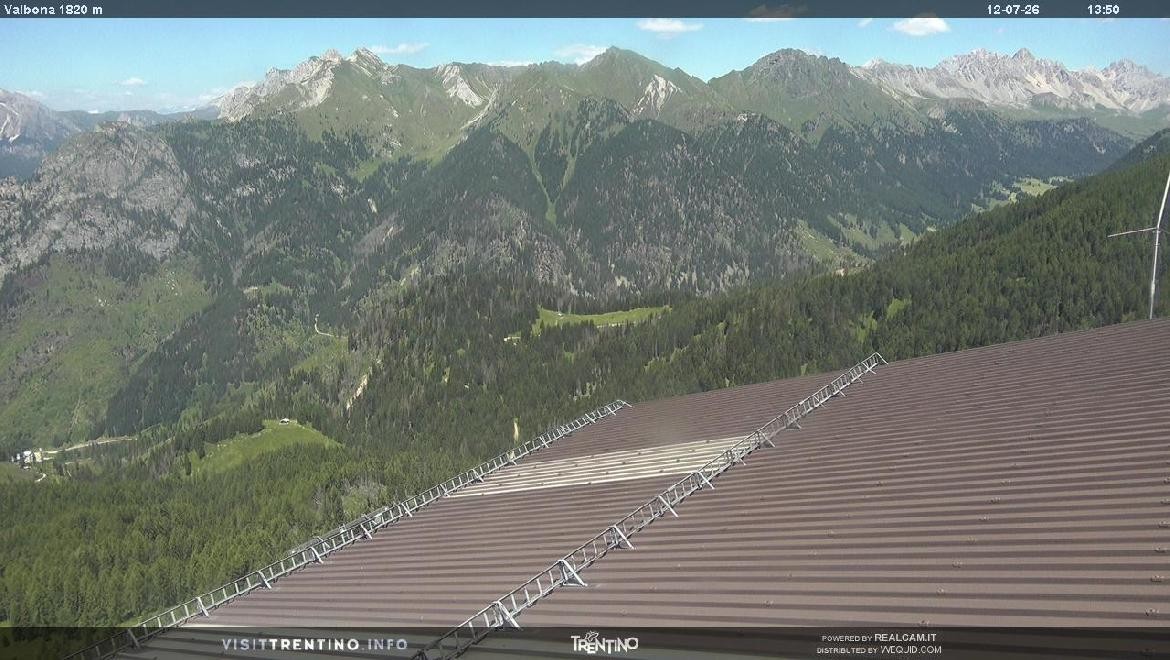 Archived image Webcam middle station alp Lusia, Trentino