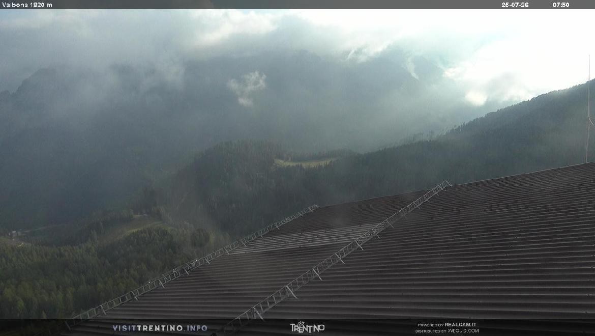 Archived image Webcam middle station alp Lusia, Trentino