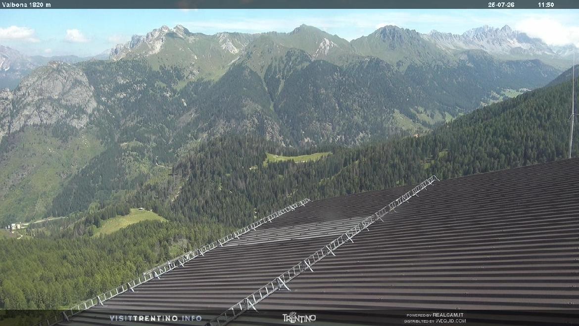 Archived image Webcam middle station alp Lusia, Trentino
