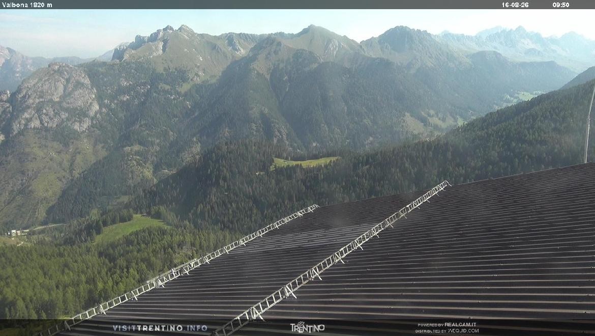 Archived image Webcam middle station alp Lusia, Trentino