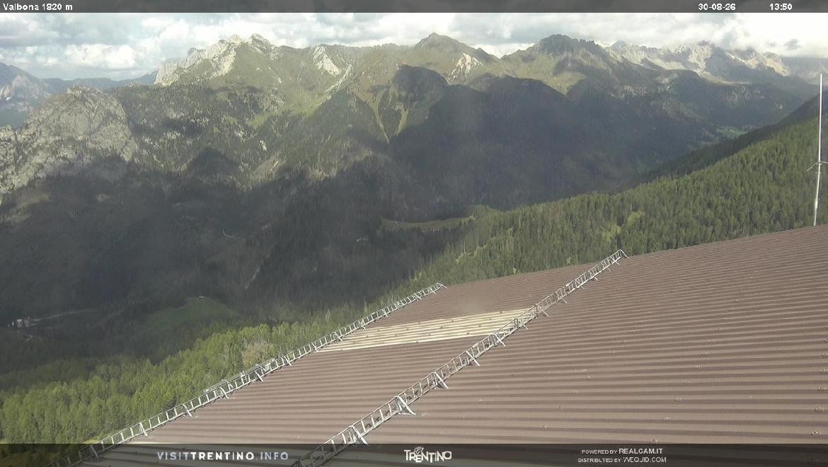 Archived image Webcam middle station alp Lusia, Trentino