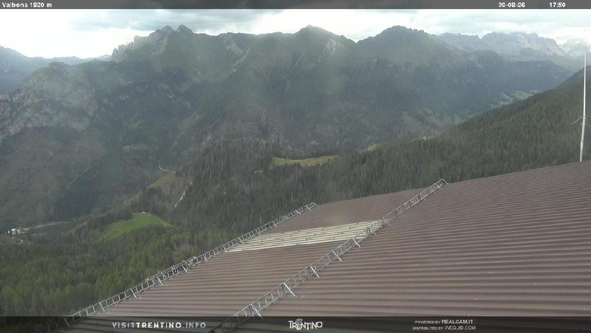 Archived image Webcam middle station alp Lusia, Trentino