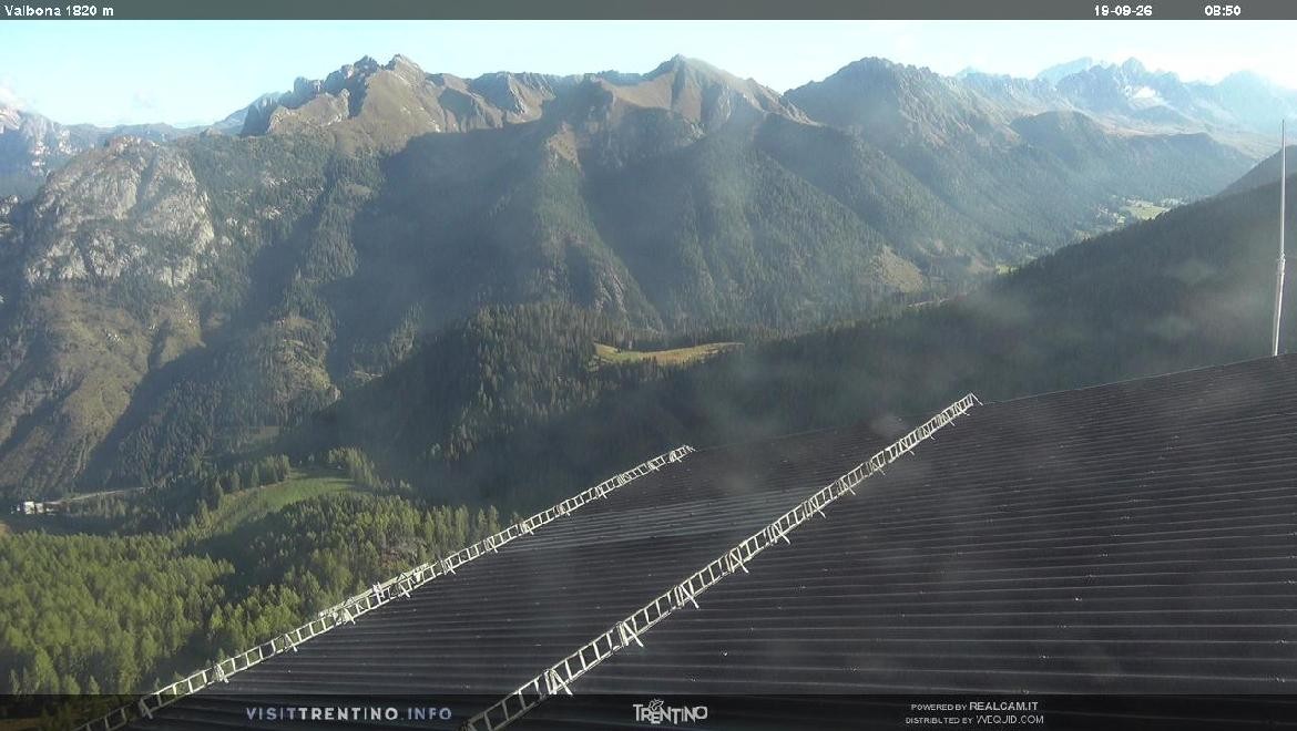 Archived image Webcam middle station alp Lusia, Trentino