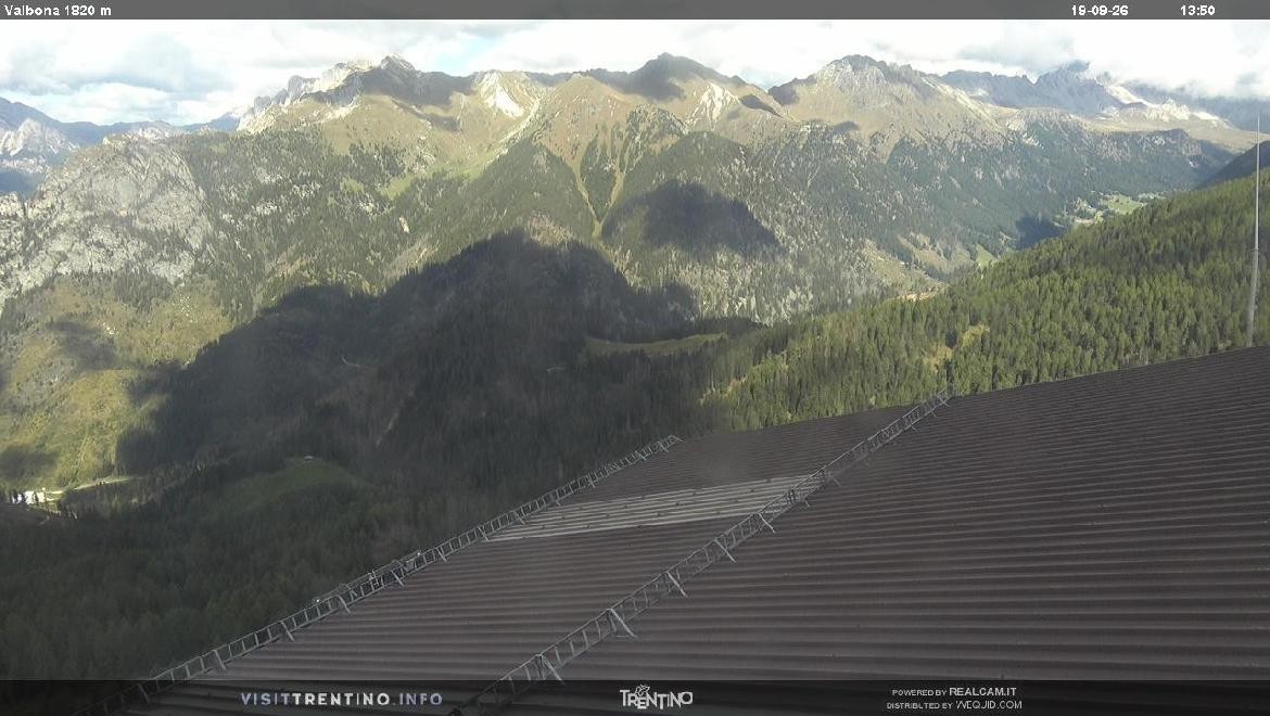 Archived image Webcam middle station alp Lusia, Trentino