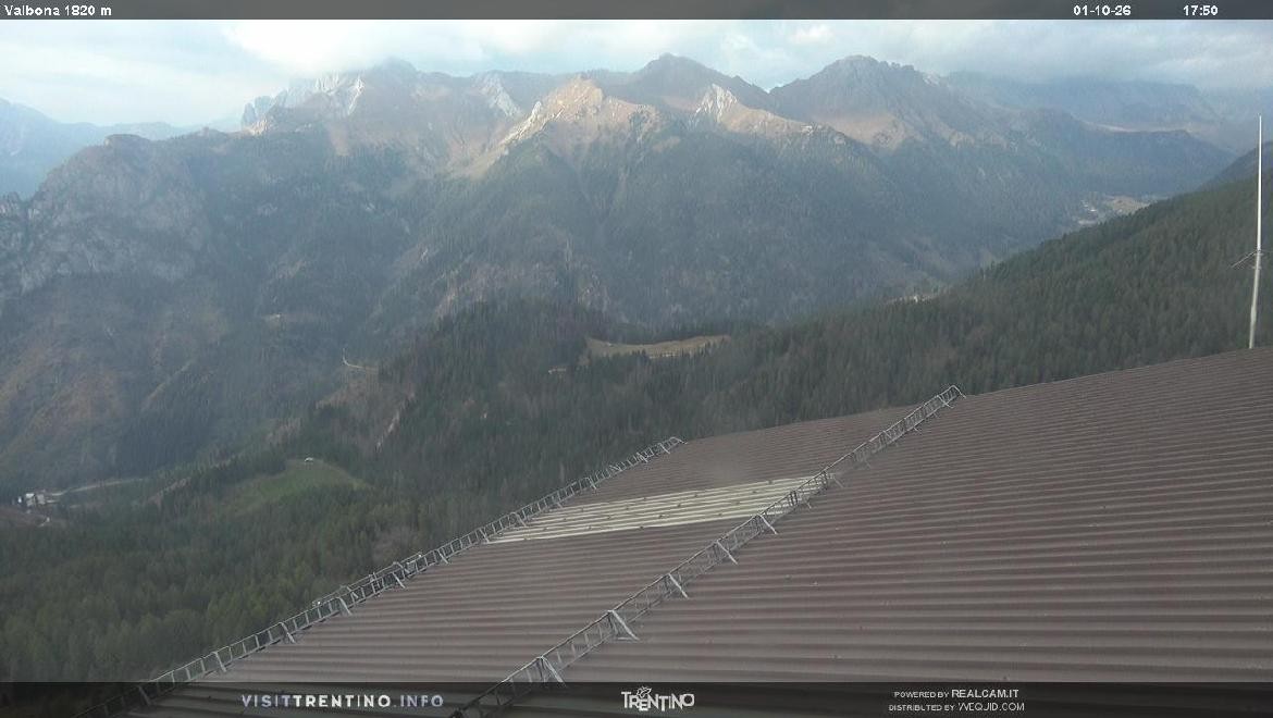 Archived image Webcam middle station alp Lusia, Trentino