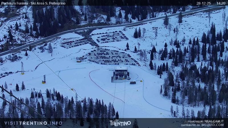 Archiv Foto Webcam Funivia Col Margherita 1874m. ü.NN.