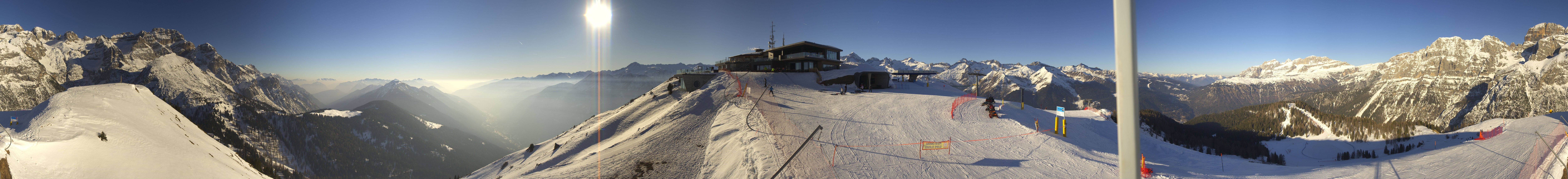 Archiv Foto Webcam Pinzolo: Doss del Sabion Bergstation