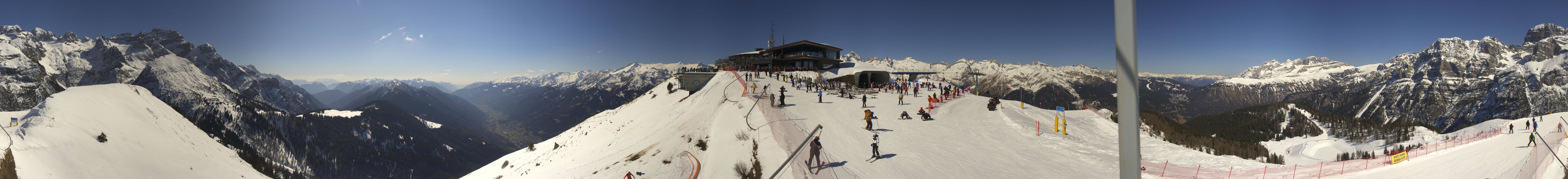 Archiv Foto Webcam Pinzolo: Doss del Sabion Bergstation