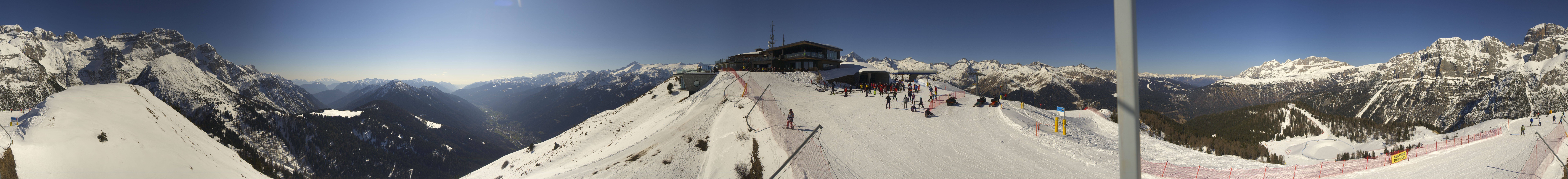 Archiv Foto Webcam Pinzolo: Doss del Sabion Bergstation