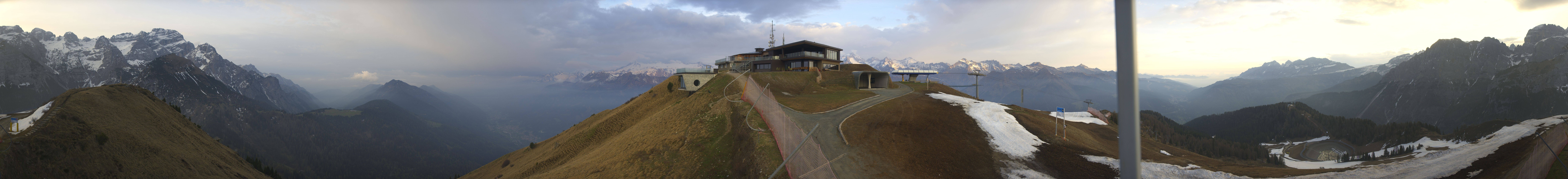 Archiv Foto Webcam Pinzolo: Doss del Sabion Bergstation