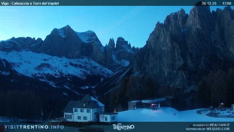 Archiv Foto Webcam Gardeccia-Mulde