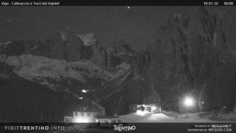 Archived image Webcam Torri del Vajolet - Val di Fassa