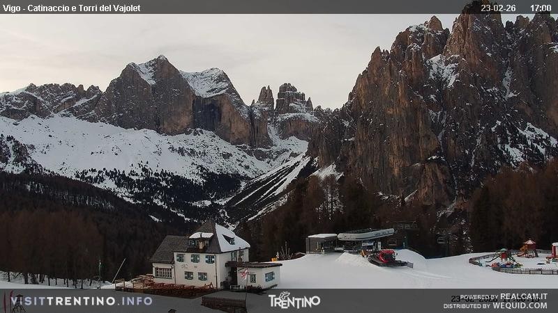Archiv Foto Webcam Gardeccia-Mulde
