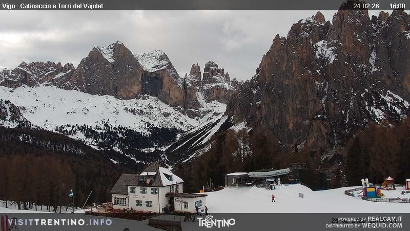 Archiv Foto Webcam Gardeccia-Mulde