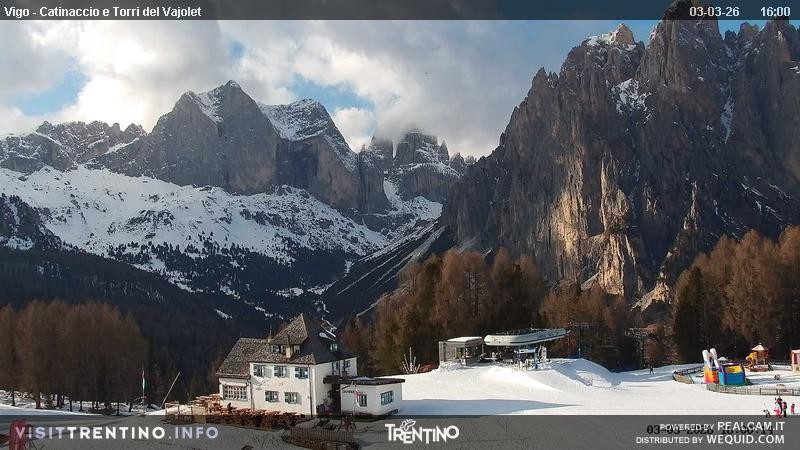 Archived image Webcam Torri del Vajolet - Val di Fassa