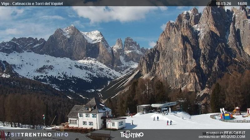 Archived image Webcam Torri del Vajolet - Val di Fassa