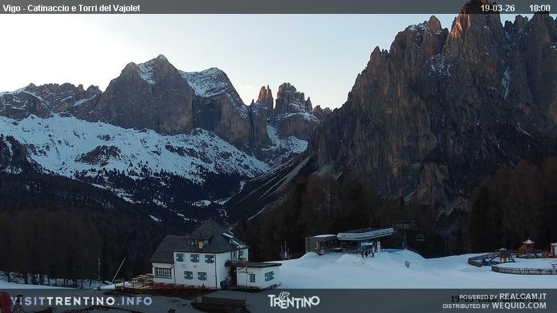 Archiv Foto Webcam Gardeccia-Mulde