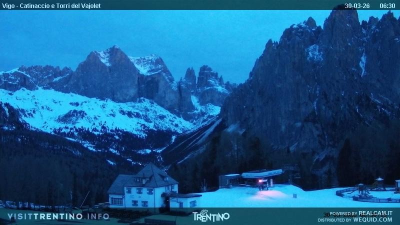 Archiv Foto Webcam Gardeccia-Mulde