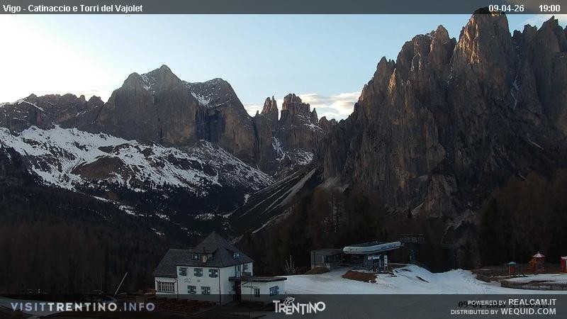 Archiv Foto Webcam Gardeccia-Mulde