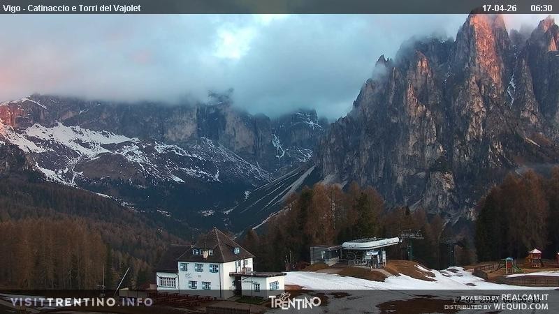 Archiv Foto Webcam Gardeccia-Mulde