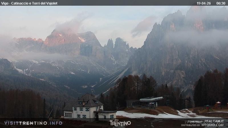 Archiv Foto Webcam Gardeccia-Mulde