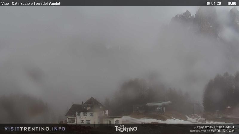 Archived image Webcam Torri del Vajolet - Val di Fassa