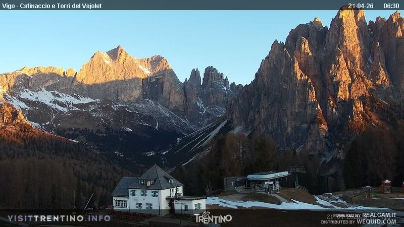 Archived image Webcam Torri del Vajolet - Val di Fassa