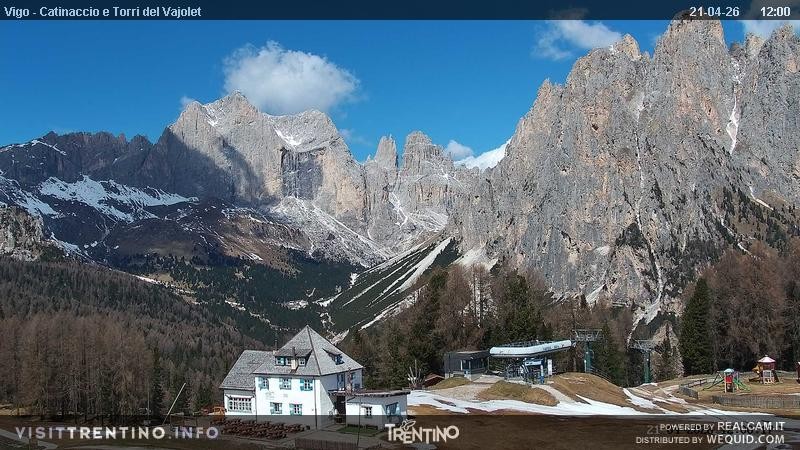 Archived image Webcam Torri del Vajolet - Val di Fassa