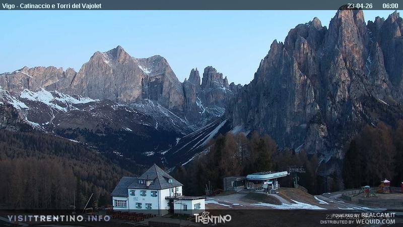 Archived image Webcam Torri del Vajolet - Val di Fassa