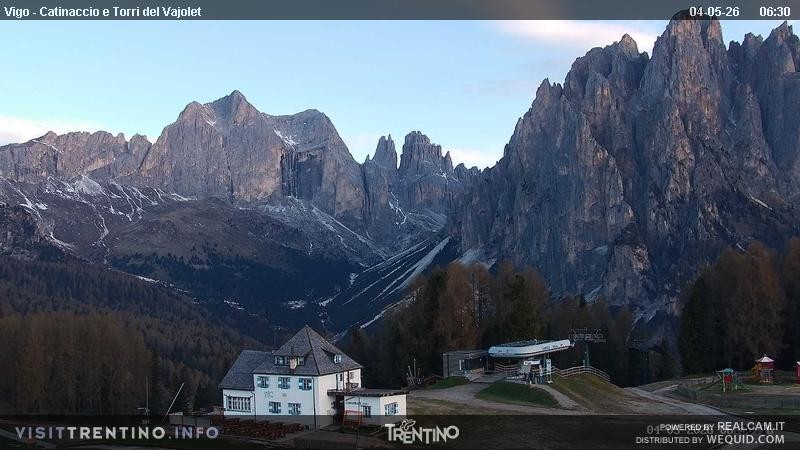 Archived image Webcam Torri del Vajolet - Val di Fassa