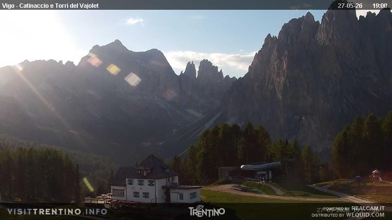 Archived image Webcam Torri del Vajolet - Val di Fassa