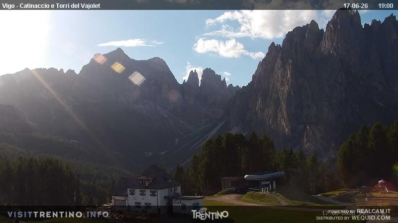 Archiv Foto Webcam Gardeccia-Mulde